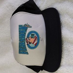Trucker Hat: FISHAHOLIC